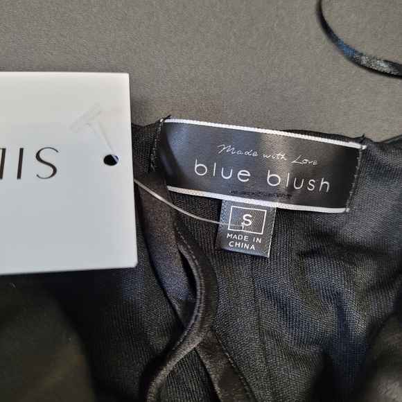 Blue Blush Black Satin Lace Up Tie Front Off The Shoulders Crop Top - Picture 6 of 10